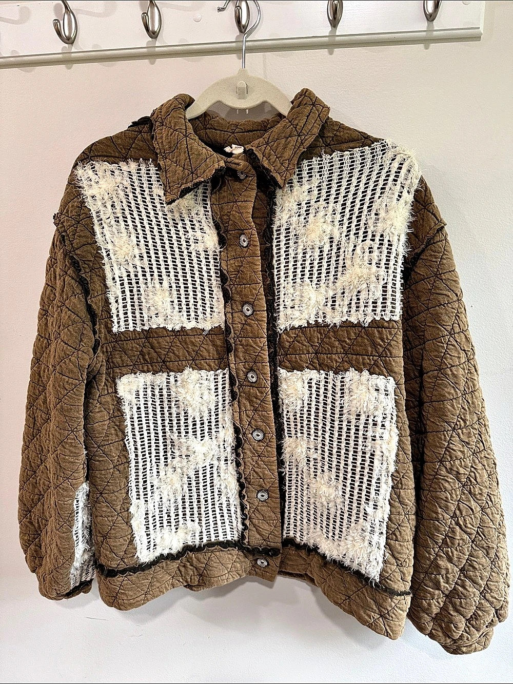 POL Quilted Utility Jacket in Brown & White Size Medium